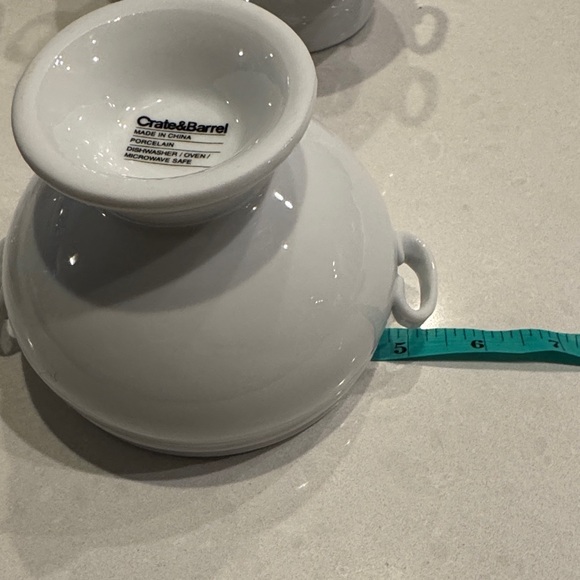 Crate&Barrel White Soup Bowls Set - Picture 4 of 4